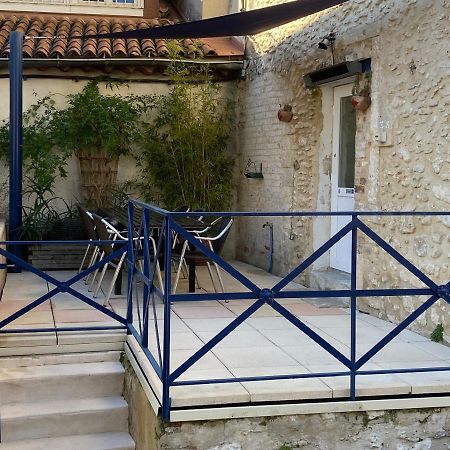 فيلا "Les Tournesols" Saint-Martin-dʼArdèche المظهر الخارجي الصورة